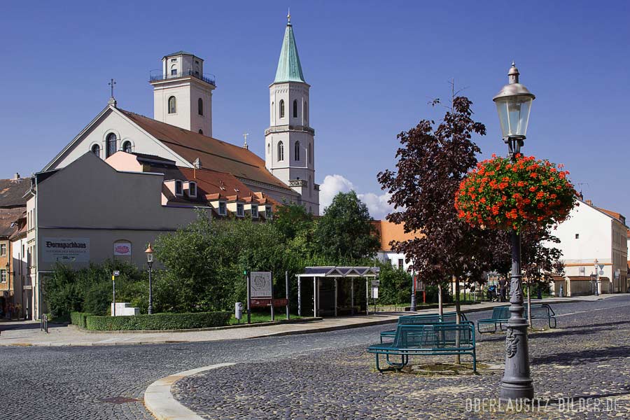 Klosterplatz Zittau, im Hintergrund: Johanniskirche